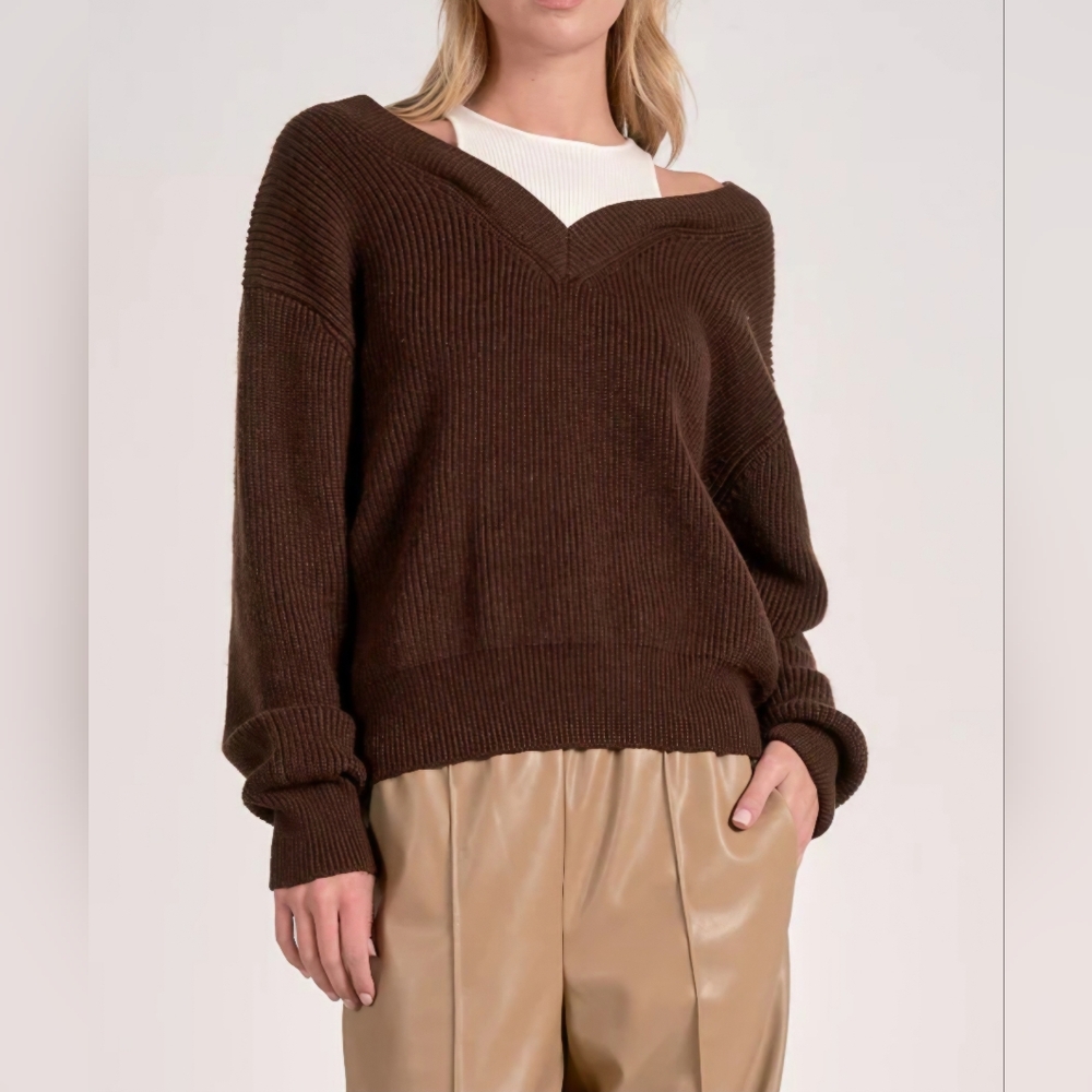 Elan Ashtin V-Neck Super Soft Sweater- Oversized- In Rust Brown